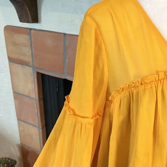 Tularosa Delphine Top, size M! - Picture 4 of 10